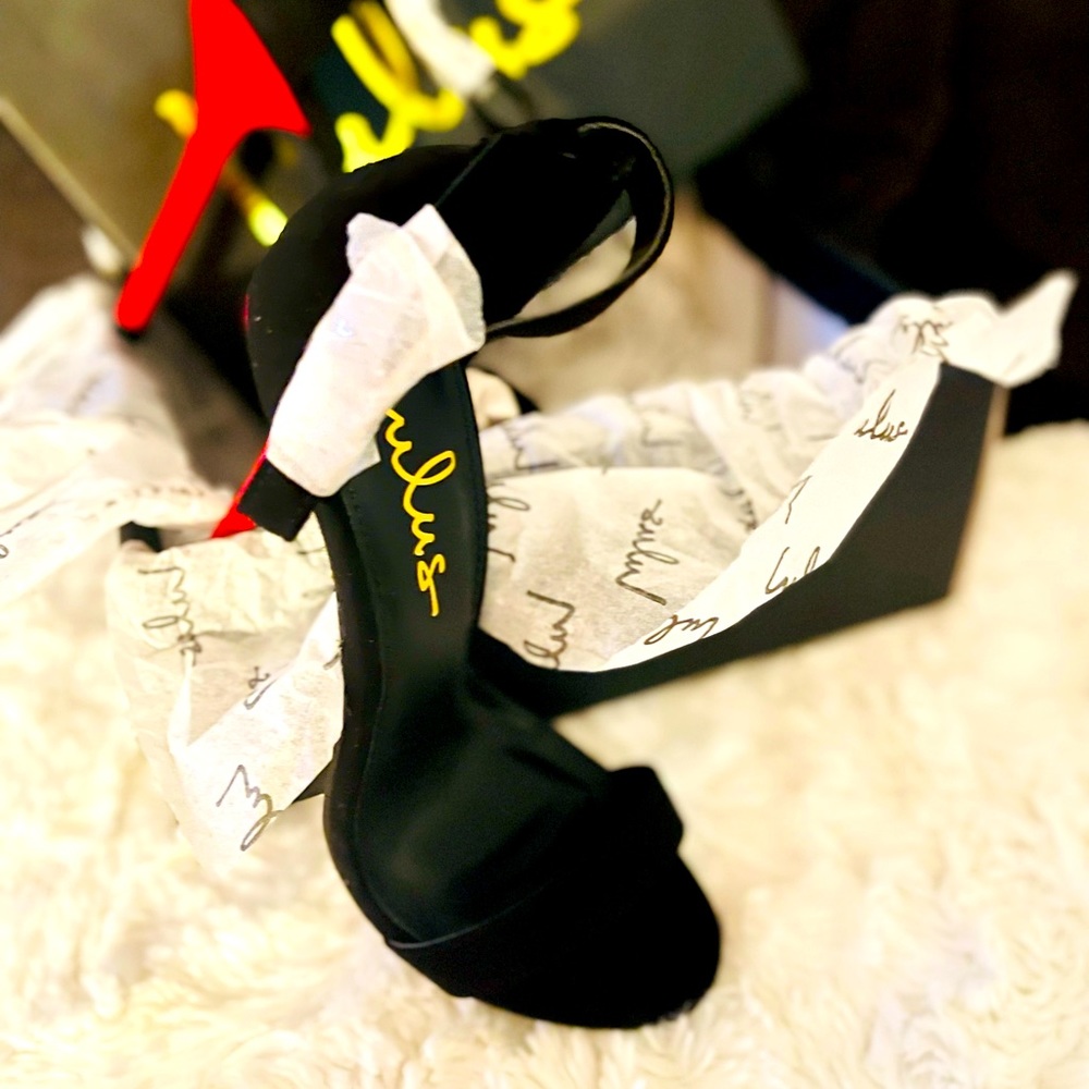 Black/Red Heels.  Size 6. 4” Height.  Brand new!!!